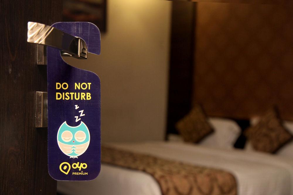 Oyo 905 Galaxy View Hotel Аллахабад Экстерьер фото