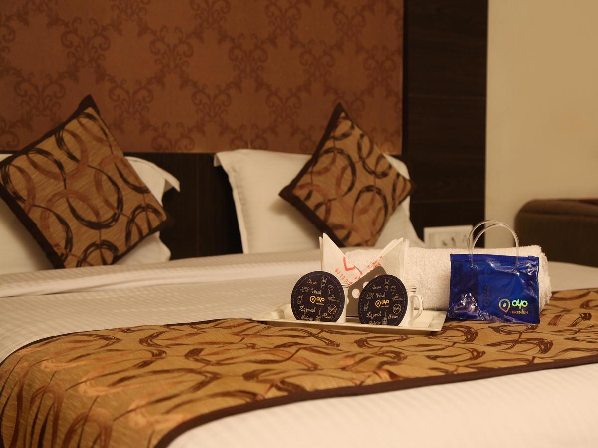 Oyo 905 Galaxy View Hotel Аллахабад Экстерьер фото